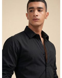 HIGHLANDER Men Solid Casual Shirt