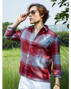 Campus Sutra Men Comfort Opaque Checked Casual Shirt